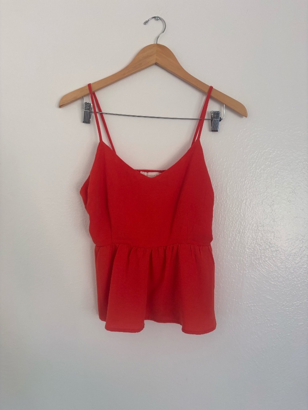 Monteau Los Angeles Red Peplum Cami Top (L)